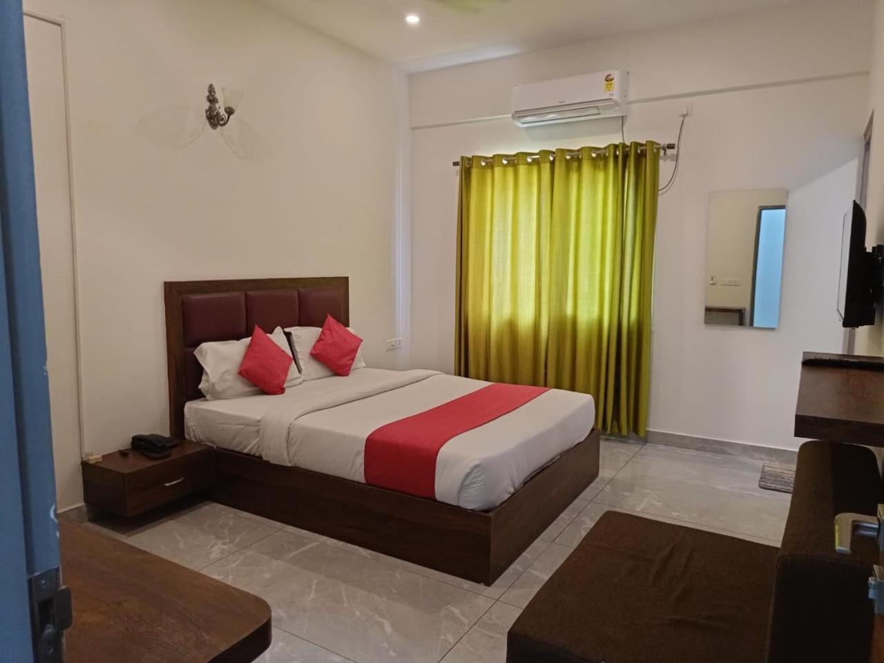 Hotel Dreams Inn Bengaluru Zewnętrze zdjęcie