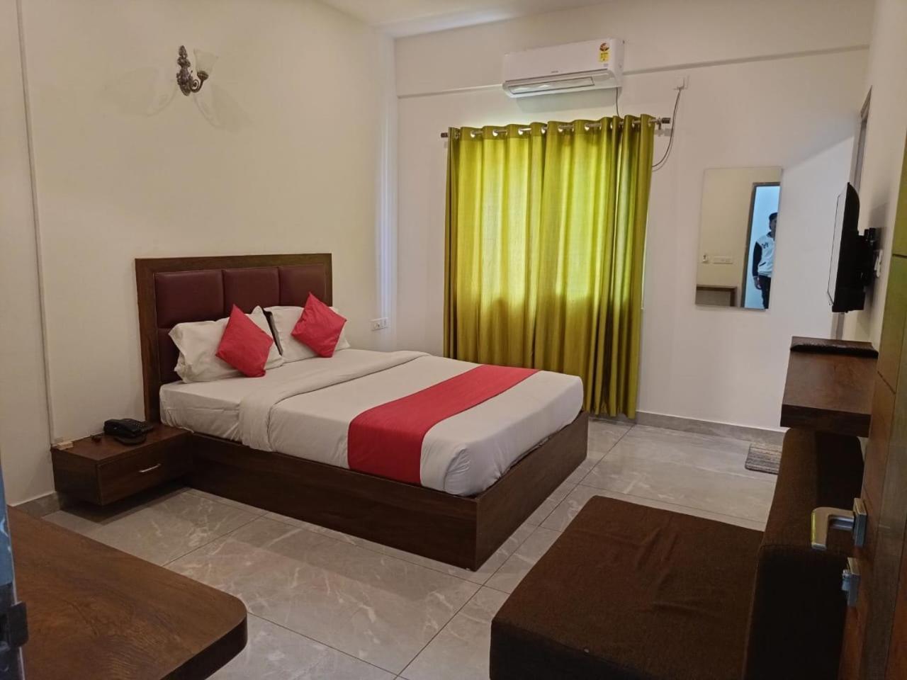 Hotel Dreams Inn Bengaluru Zewnętrze zdjęcie